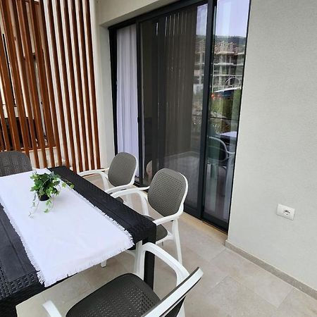 Solar Rooms And Apartments Himarë Exterior foto